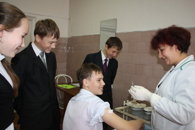 В образовательных учреждениях города Шумерли началась осенняя профилактическая вакцинация